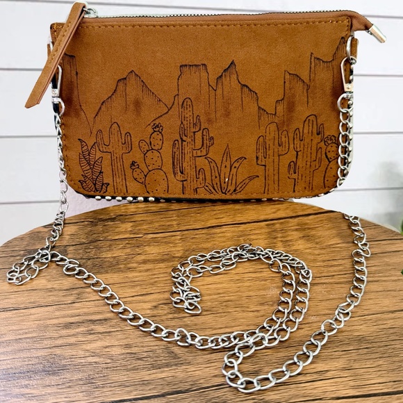 Hand Burned Cow Skull Cross Body Purse, Burned Purse - Picture 2 of 2